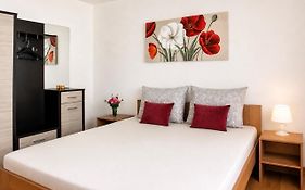 Becar Pyramids B&B